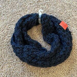 NWT Mossimo scarf